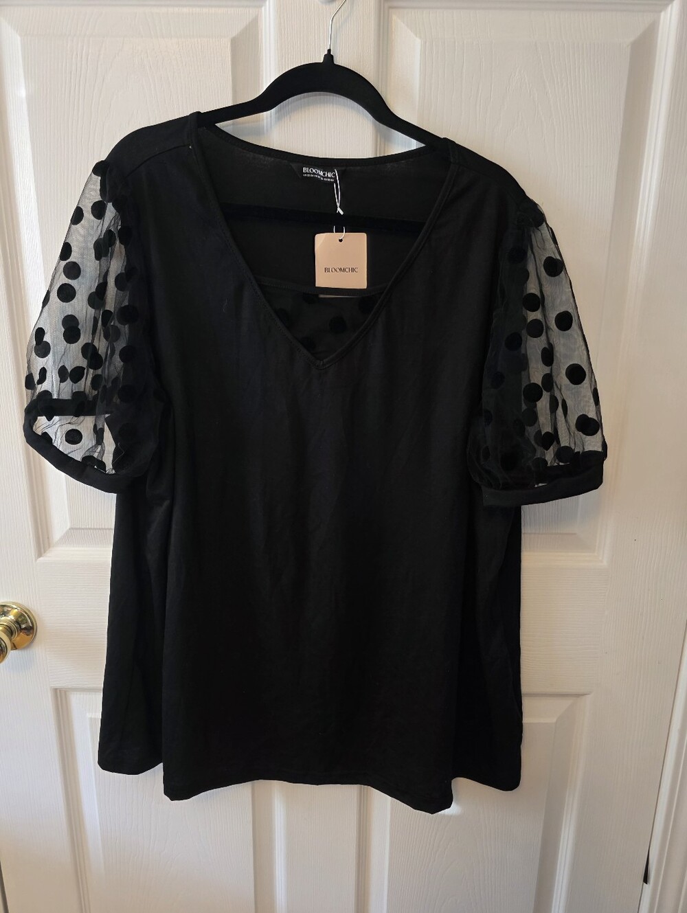 NWT BloomChic Black Polka Dot Sheer Sleeve V-Neck Top 22-24